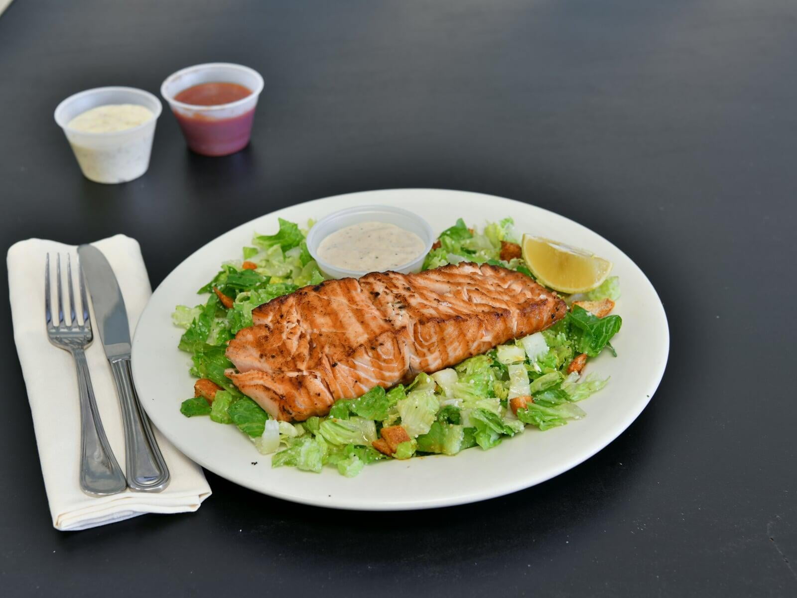 Grilled Salmon Salad